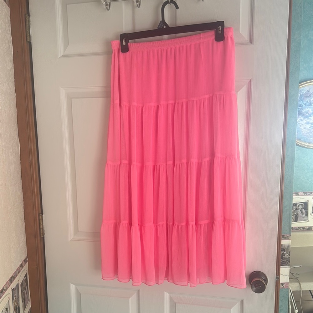 NWOT Linea by Louis Dell Olio Elegant Pink Tiered Skirt